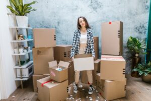 girl packing up things